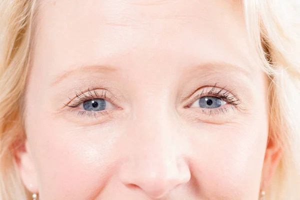 Blonde Lady's Eyes — Stock Photo, Image