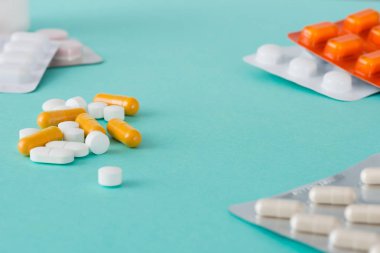 Tıp Blister paketleri, beyaz hap ve kapsül ile kopya girintili