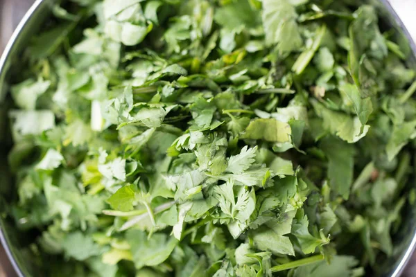 Overhead Closeup of a Bowl of Coriander — Stock Photo, Image