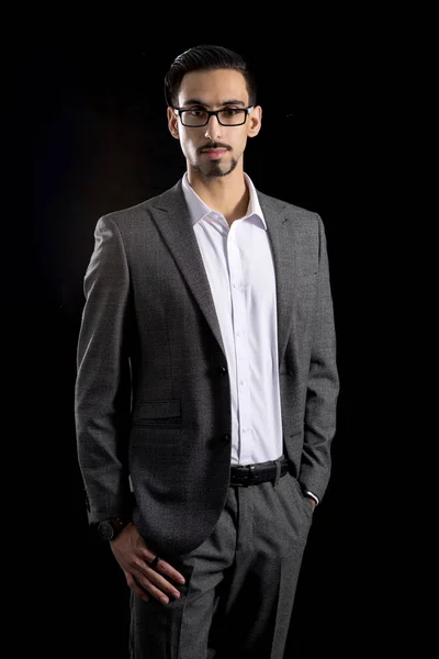 Dark-Haired Bearded Young Man in Full Gray Business Attire — Stock Photo, Image