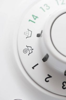 Bir çamaşır makinesi cihazın ayarları arama yakın çekim