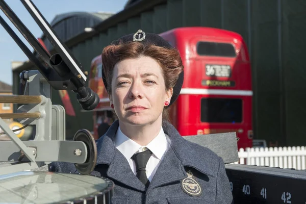 Retrato de la dama en uniforme del Real Cuerpo de Observadores — Foto de Stock