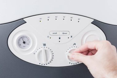 El çamaşır makinesi panoda bir arama dönüm