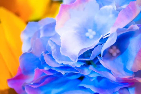 Artificial flowers — Stock Photo, Image