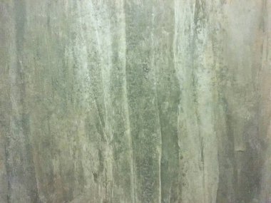 Gri beton harçla modern duvar dekorasyonu.