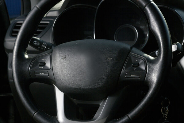 Внутренний вид автомобиля с салоном
