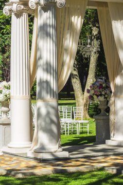 Törene güneşli güzel düğün süslemeleri