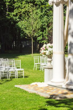 Törene güneşli güzel düğün süslemeleri