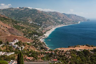 Taormina, Sicilya, İtalya üzerinden görülen panoramik görünüm