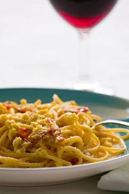 İtalyan spagetti carbonara