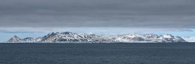 Norveç 'in Svalbard adalarındaki sıradağlar