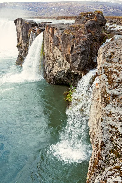 Видом на водоспад Godafoss, Ісландія — стокове фото