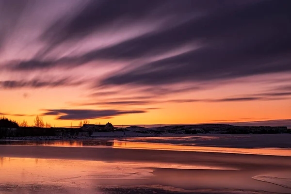 Sunset Heidmork Lake Long Exposure Clouds Moviment Iceland — Free Stock Photo