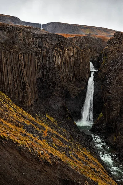 Hengifoss Και Litlanesfoss Καταρράκτες Στην Ανατολική Πλευρά Της Ισλανδίας Μια — Φωτογραφία Αρχείου