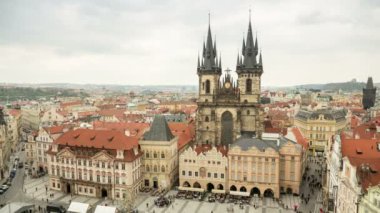 Eski Belediye Binası gündüz Prag Bahar, ateş bir timelapse