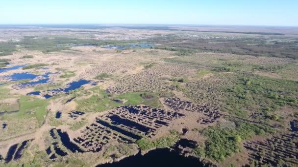 Foto aérea de la cuenca del río Dnipro con pequeños islotes, afluentes y lagos — Vídeos de Stock