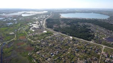 Küçük adacıklar ve curvy coastlne ile Dnipro nehir bankaların yüksek hava atış