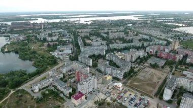 Kherson varoşlarda ve Dnipro Nehri'nin curvy bankaların yaz aylarında hava atış