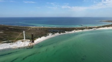 Muhteşem sahil Karadeniz beyaz işaret ve kule ile hava atış