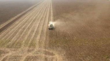 Bir modern hava atış ayçiçeği yaz aylarında toplama hasat birleştirmek