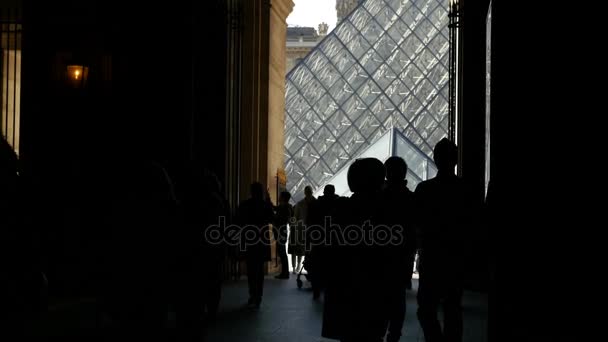 Paris France November 2017 Mysterious View Louvre Museum Arty Metallic — Stock Video