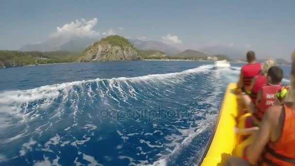 Kemer Turkey July 2017 Optimistic View Shrieking Tourists Riding Big — Stock Video