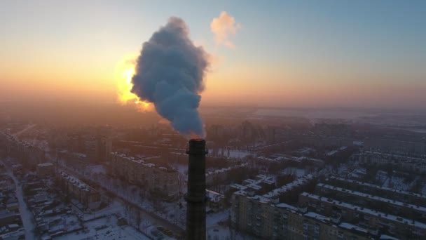 Fotografia Aérea Conto Fadas Olhando Torre Com Fumaça Lenta Pôr — Vídeo de Stock