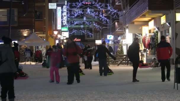 Levi Finlandia Diciembre 2019 Alegre Vista Las Multitudes Turistas Alegre — Vídeos de Stock