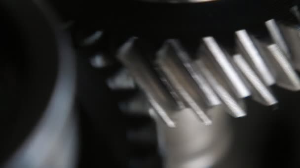 Girando Dentes Duas Largas Engrenagens Que Trabalham Carro Moderno Transmissão — Vídeo de Stock
