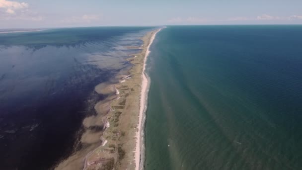 Εναέρια Λήψη Απέραντης Ασβεστολιθικής Άμμου Στη Μαύρη Θάλασσα Καλοκαίρι Εντυπωσιακή — Αρχείο Βίντεο
