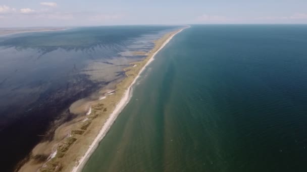 Luftaufnahme Einer Aufrechten Sandspucke Schwarzen Meer Flach Sonnigen Sommer Schöne — Stockvideo