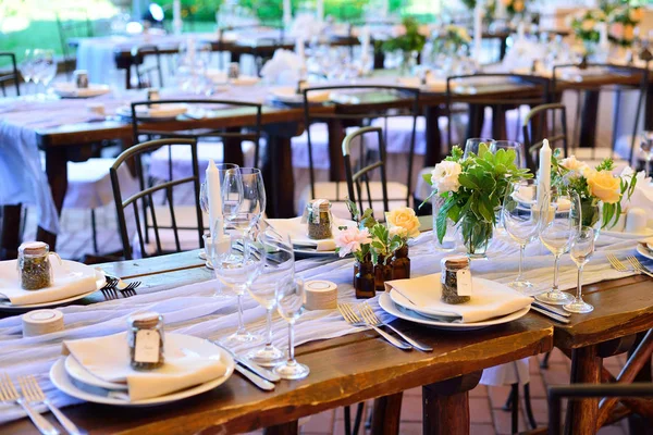 Dekor düğün. Düğün iç. Festival dekor. Masa dekor. Sekmesi