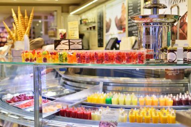 Verona, İtalya - Mayıs, 2017: gelateria Verona 