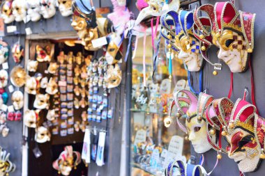 Store Street, Venedik İtalya geleneksel Venedik Maske. 
