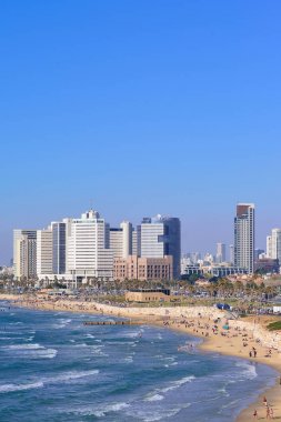 Tel Aviv, İsrail - Nisan, 2017: Tel Av gökdelenler görünümünü