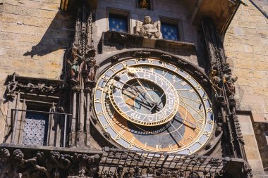 tarihi Ortaçağ astronomik saati Prag'da eski Belediye Binası, Çek Cumhuriyeti