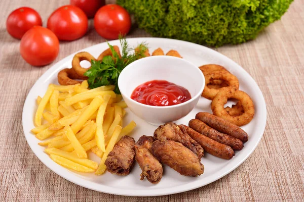 Set Snack Birra Patate Fritte Pepite Salsa — Foto Stock