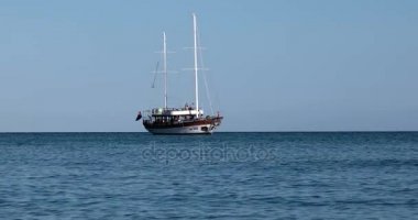 Turist adanın Akdeniz deniz Bay Infront yat