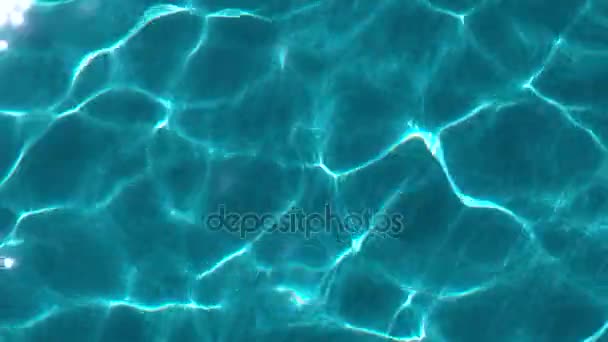 Wellen blaues Wasser im Schwimmbad, Wasser Textur Bewegungshintergrund — Stockvideo