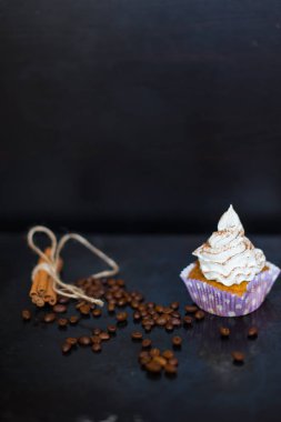 ev yapımı tiramisu cupcakes
