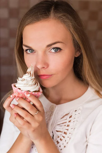 Tiramisu-Cupcakes hausgemacht — Stockfoto