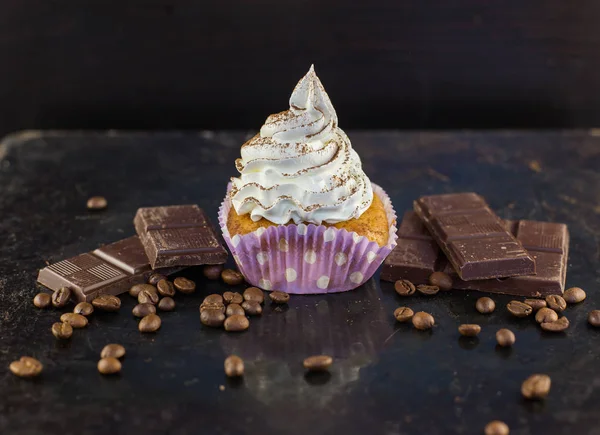 ev yapımı tiramisu cupcakes