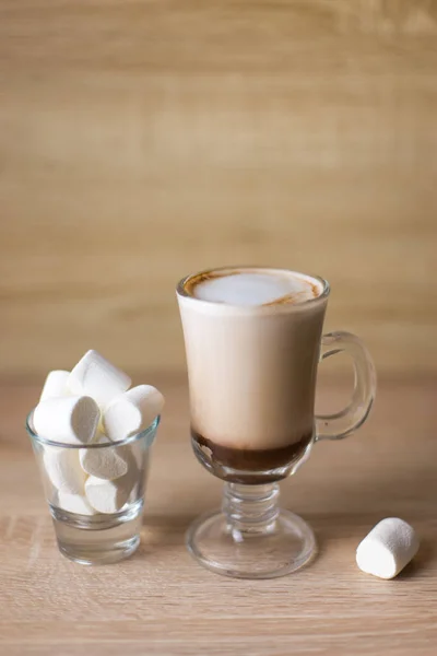 Cacao latte marshmallow — Stockfoto