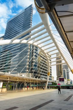 Modern kemer köprü şehir Bangkok, Tayland.