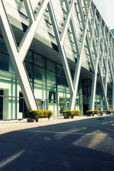 Dış cephe kaplama çerçeve, Modern mimari.