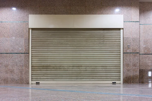 Porta automatica dell'otturatore, porta di sicurezza interna — Foto Stock