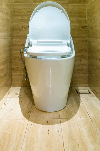 सिरेमिक शौचालय कटोरा और ग्रेनाइट टाइल पृष्ठभूमि — स्टॉक फ़ोटो, इमेज