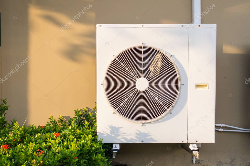Condenser and fan of air compressor 