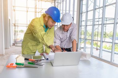 Portre mühendis ve achitects beyin fırtınası 