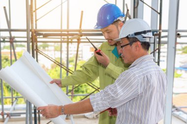 Portre mühendis ve achitects beyin fırtınası 